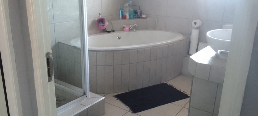 3 Bedroom Property for Sale in Vredenburg Western Cape